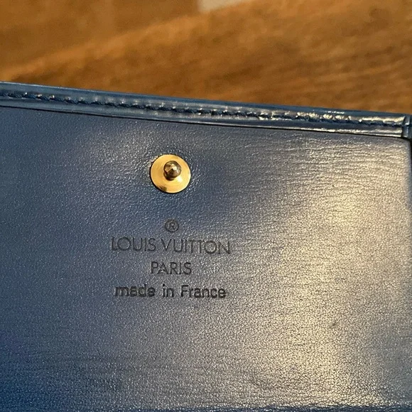 Louis Vuitton Paris Epi Porte Feiulle Elise Bifold Wallet with COA - Picture 9 of 15